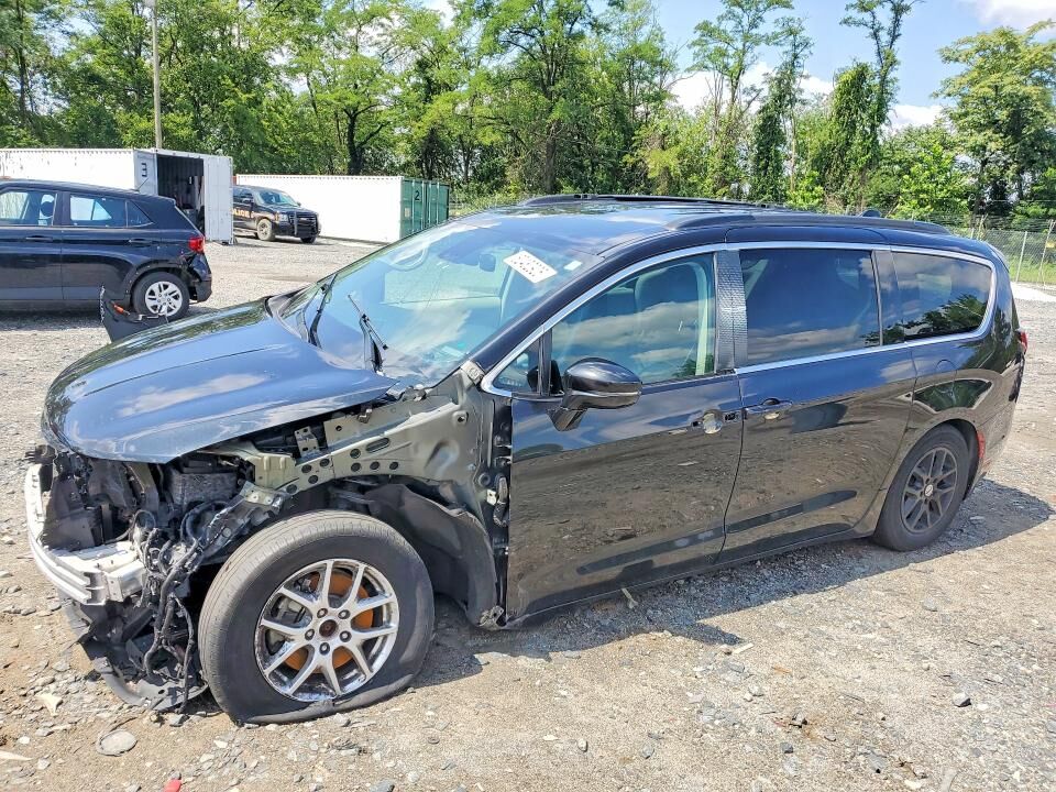 2022 CHRYSLER Pacifica