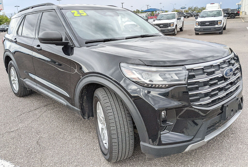 2025 FORD Explorer