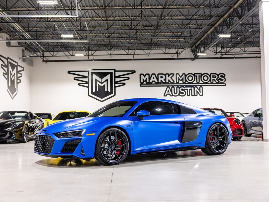 2023 AUDI R8