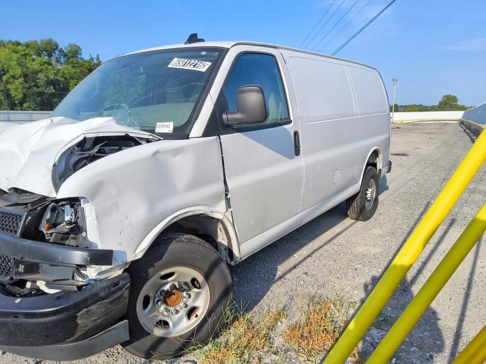 2025 CHEVROLET Express