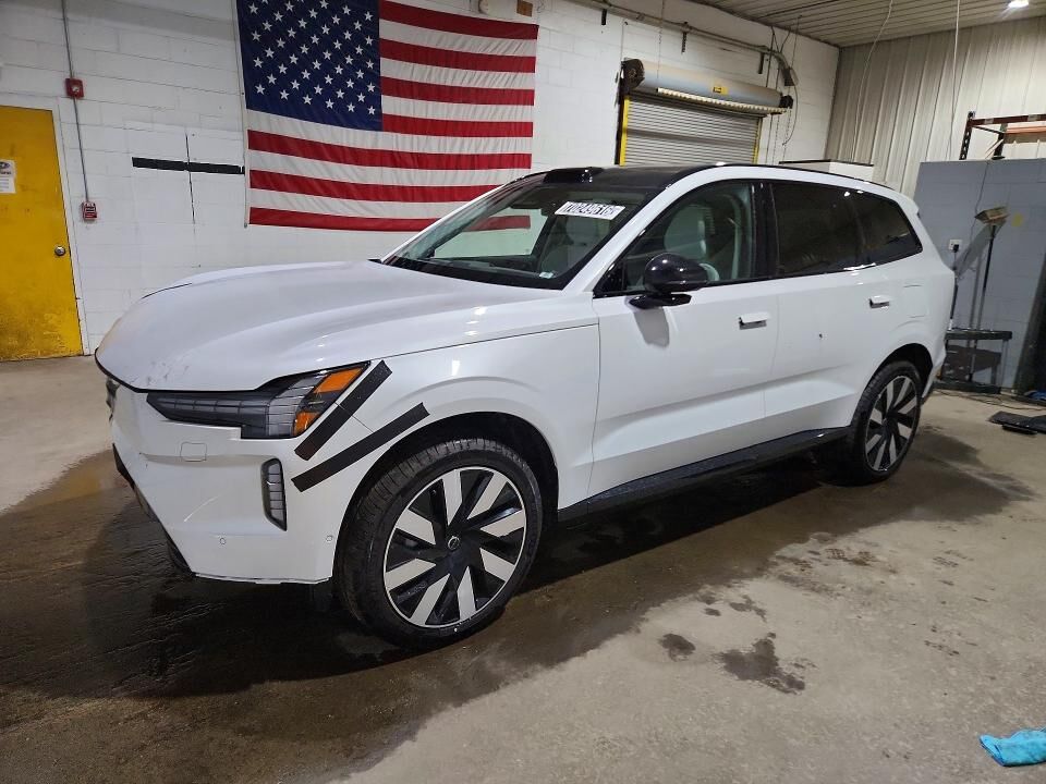 2025 VOLVO EX90