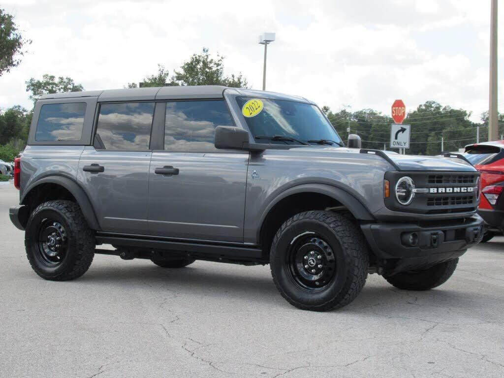 2022 FORD Bronco