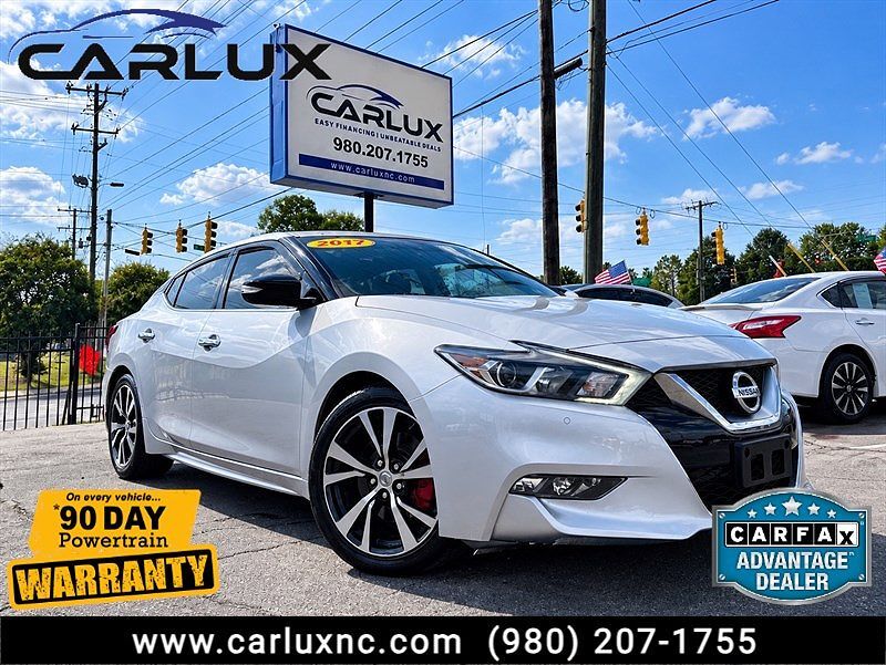 2017 NISSAN Maxima