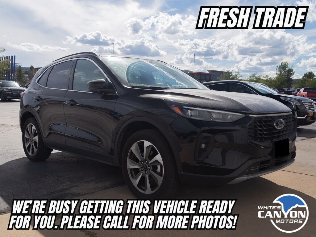 2025 FORD Escape
