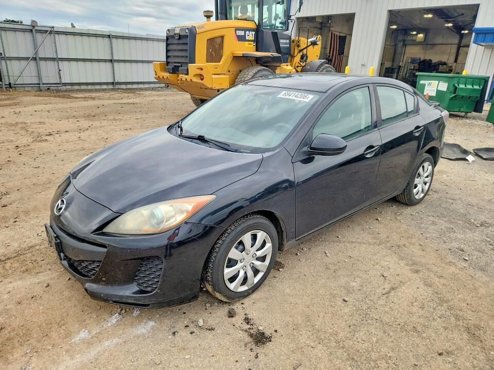2013 MAZDA Mazda3