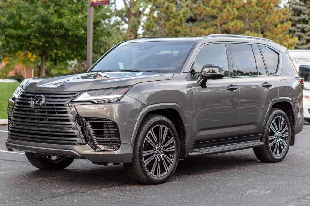 2023 LEXUS LX