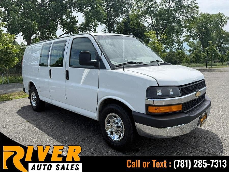 2019 CHEVROLET Express