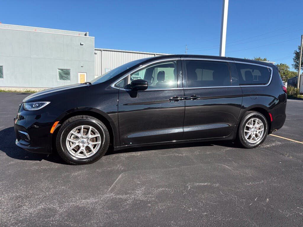 2024 CHRYSLER Pacifica