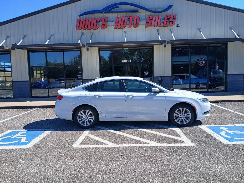 2016 CHRYSLER 200