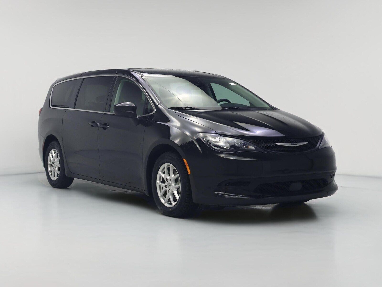 2023 CHRYSLER Voyager