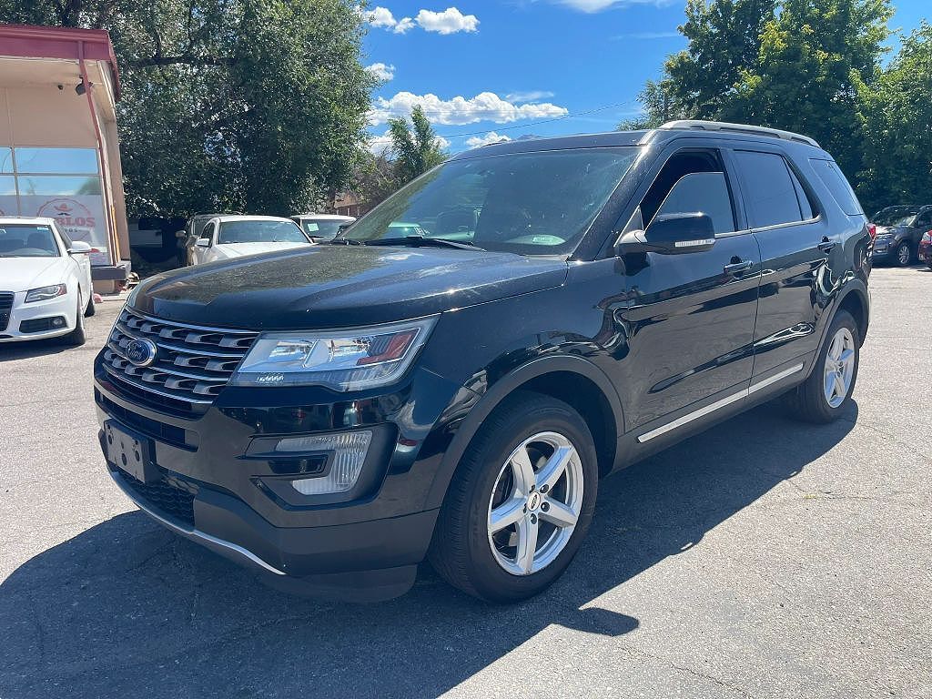 2017 FORD Explorer