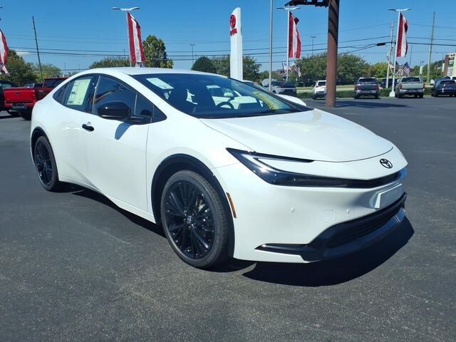 2027 TOYOTA PRIUS