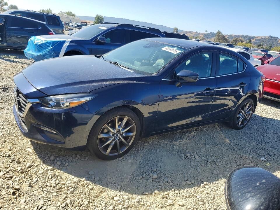 2018 MAZDA Mazda3