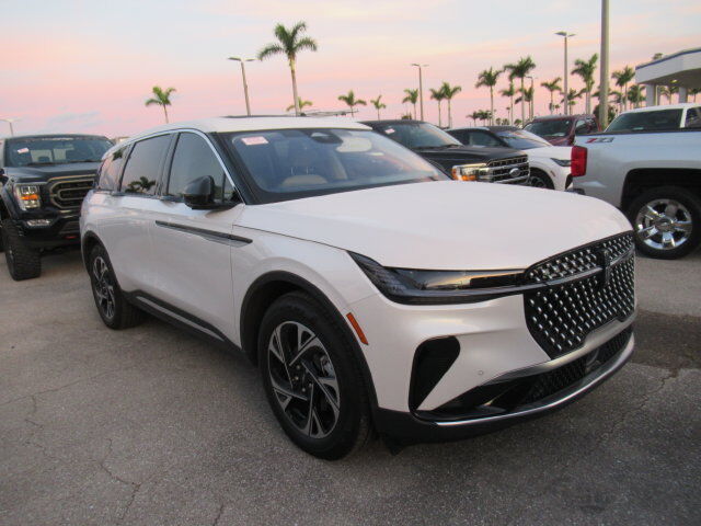 2026 LINCOLN Nautilus