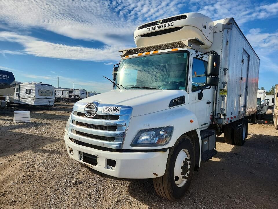 2020 HINO Conventional Type Truck