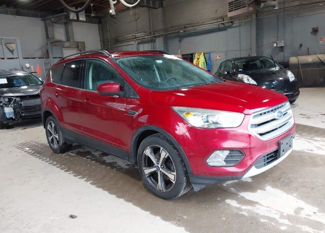 2017 FORD Escape