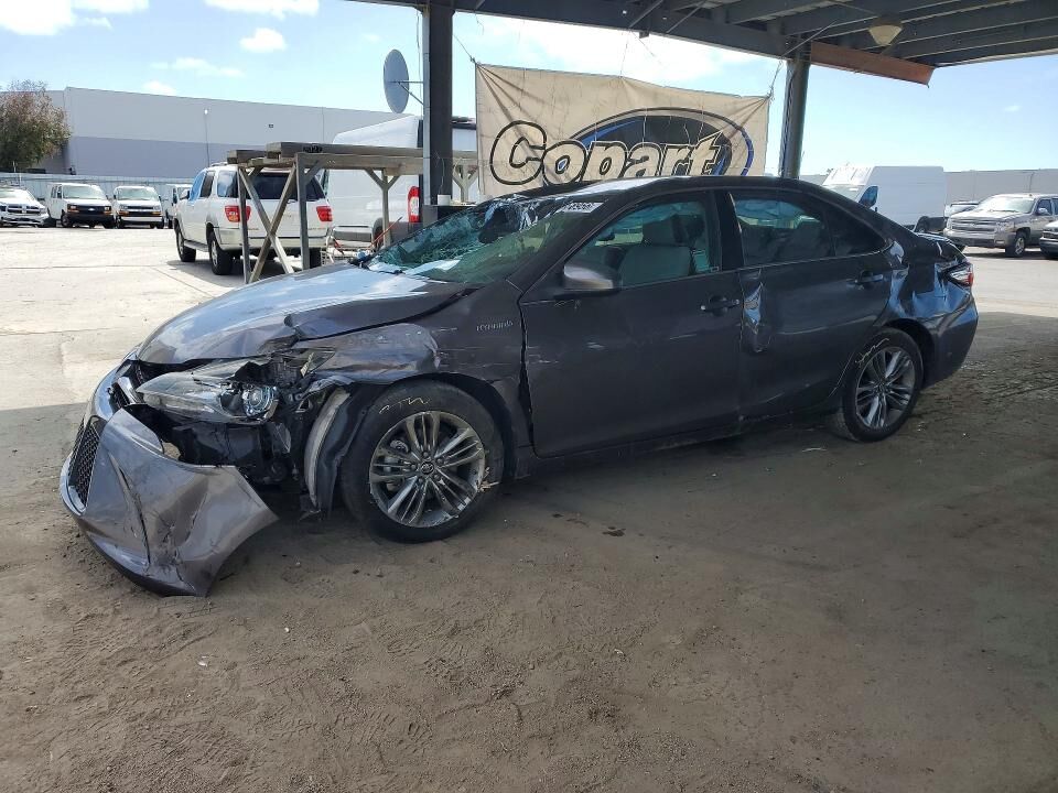 2016 TOYOTA Camry