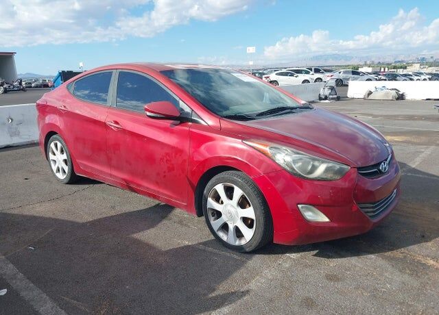 2012 HYUNDAI Elantra