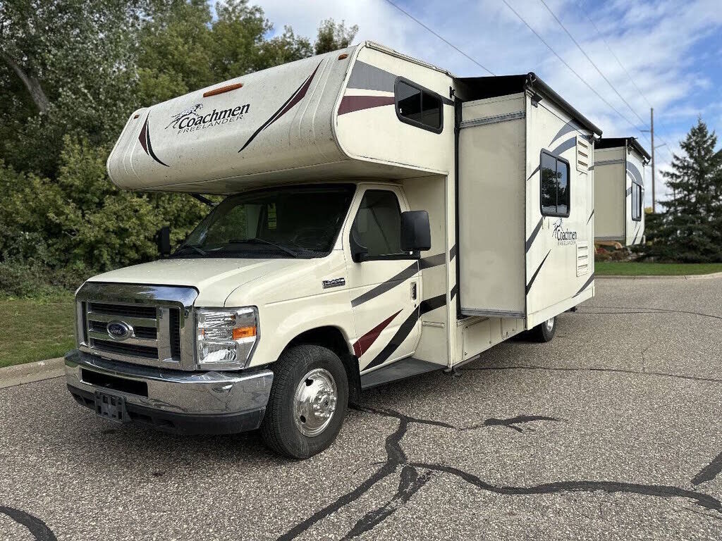 2017 FORD E-450