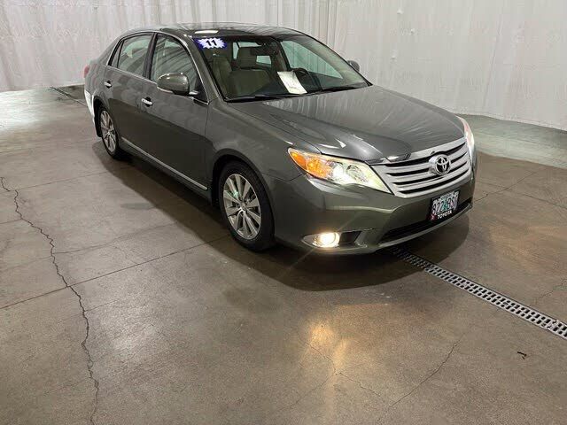 2011 TOYOTA Avalon