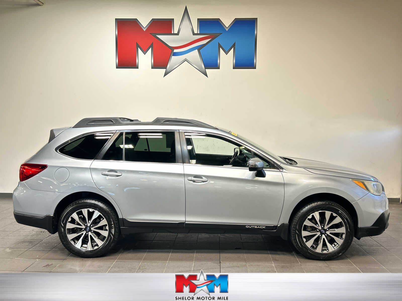 2017 SUBARU Outback