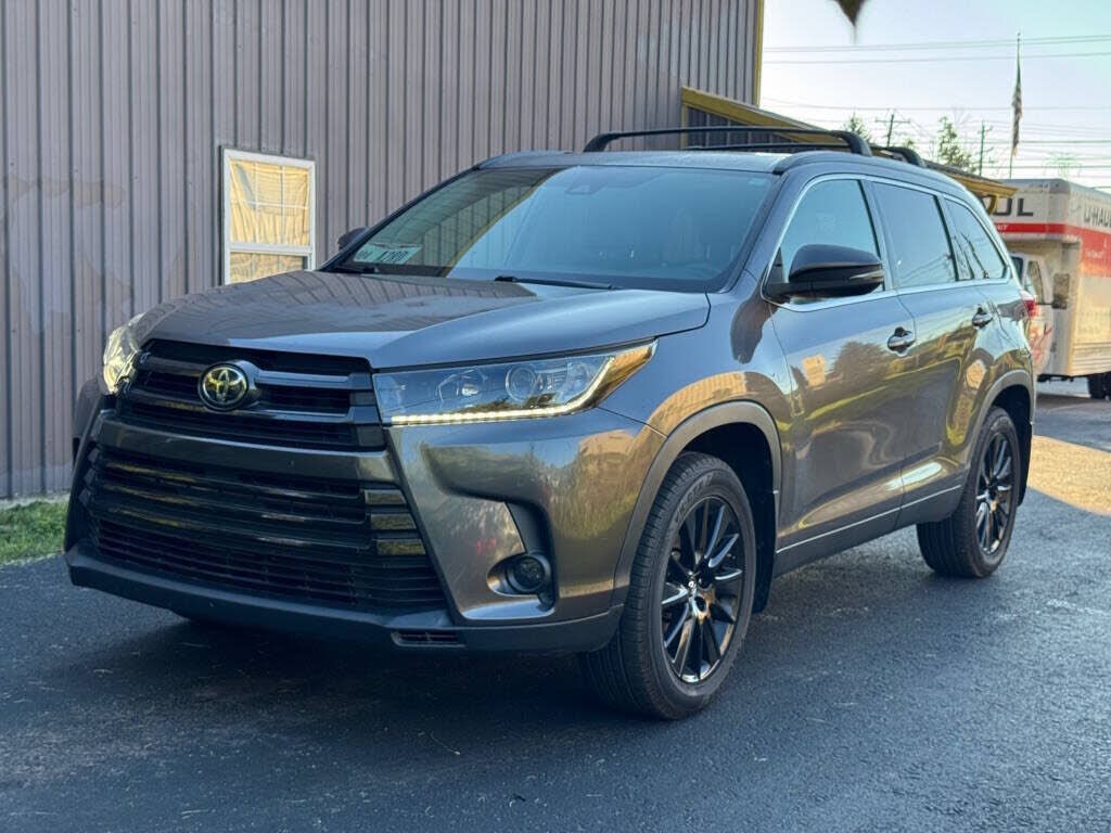 2019 TOYOTA Highlander