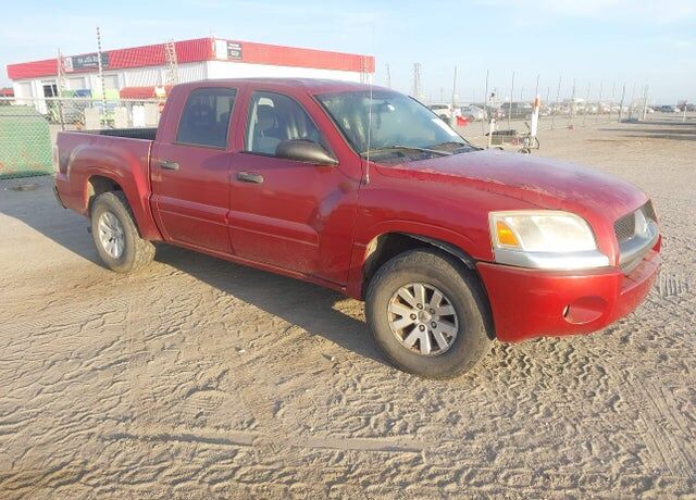2006 MITSUBISHI Raider