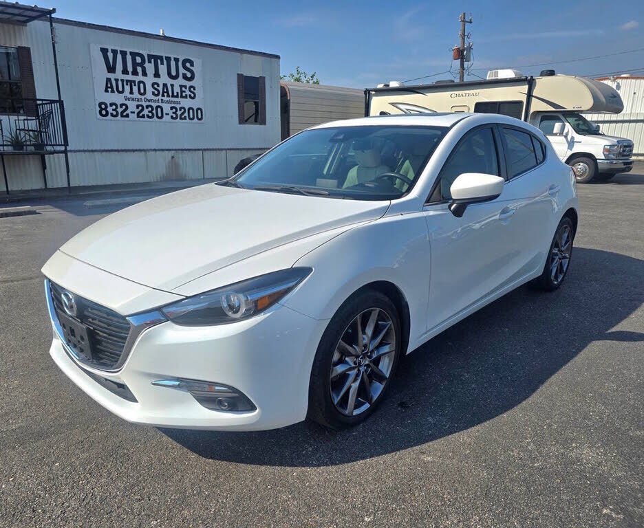 2018 MAZDA Mazda3