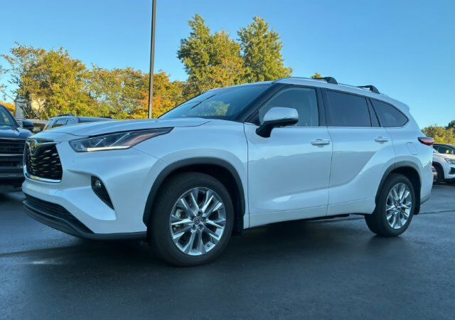 2023 TOYOTA Highlander