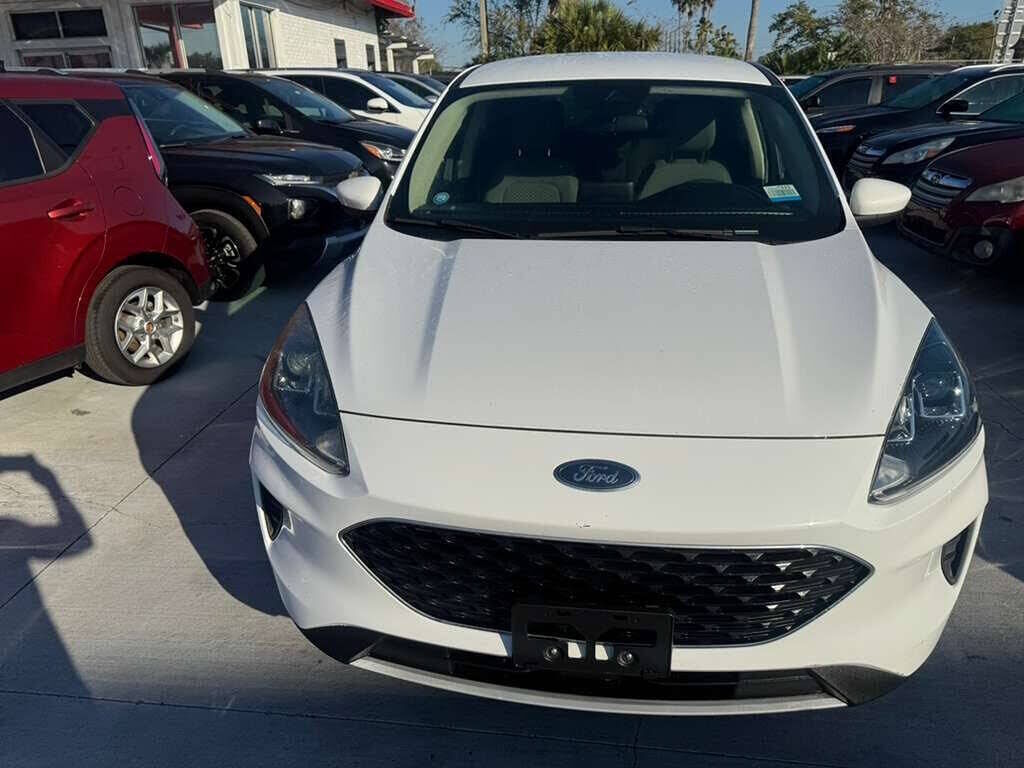 2020 FORD Escape