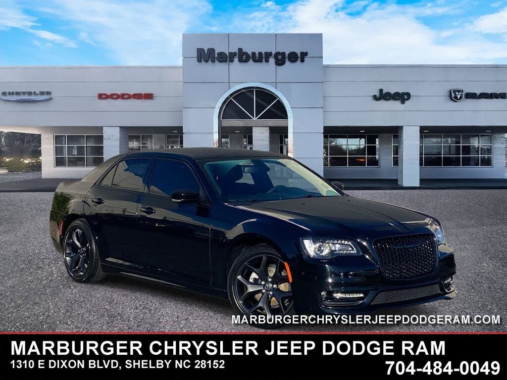 2022 CHRYSLER 300
