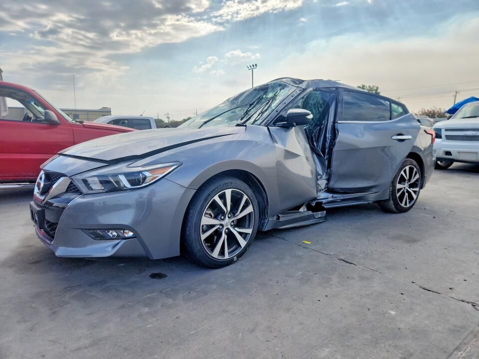 2017 NISSAN Maxima
