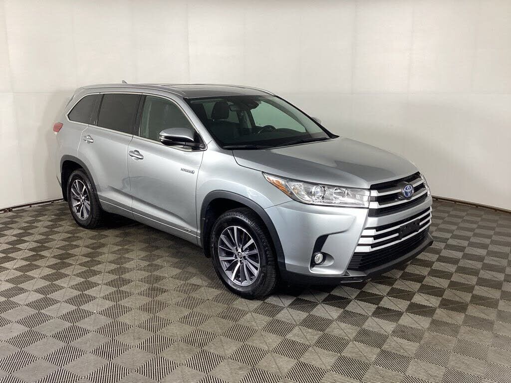 2017 TOYOTA Highlander