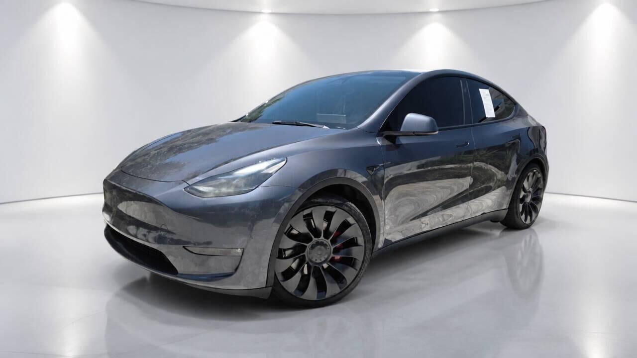2023 TESLA Model Y