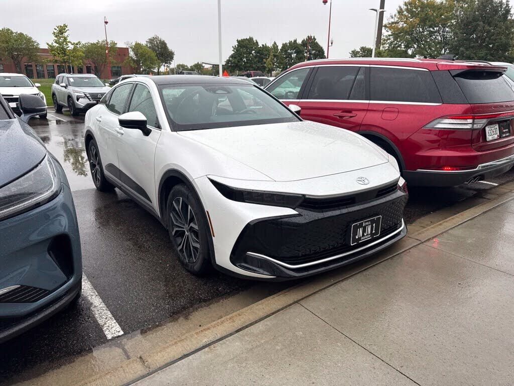 2023 TOYOTA CROWN