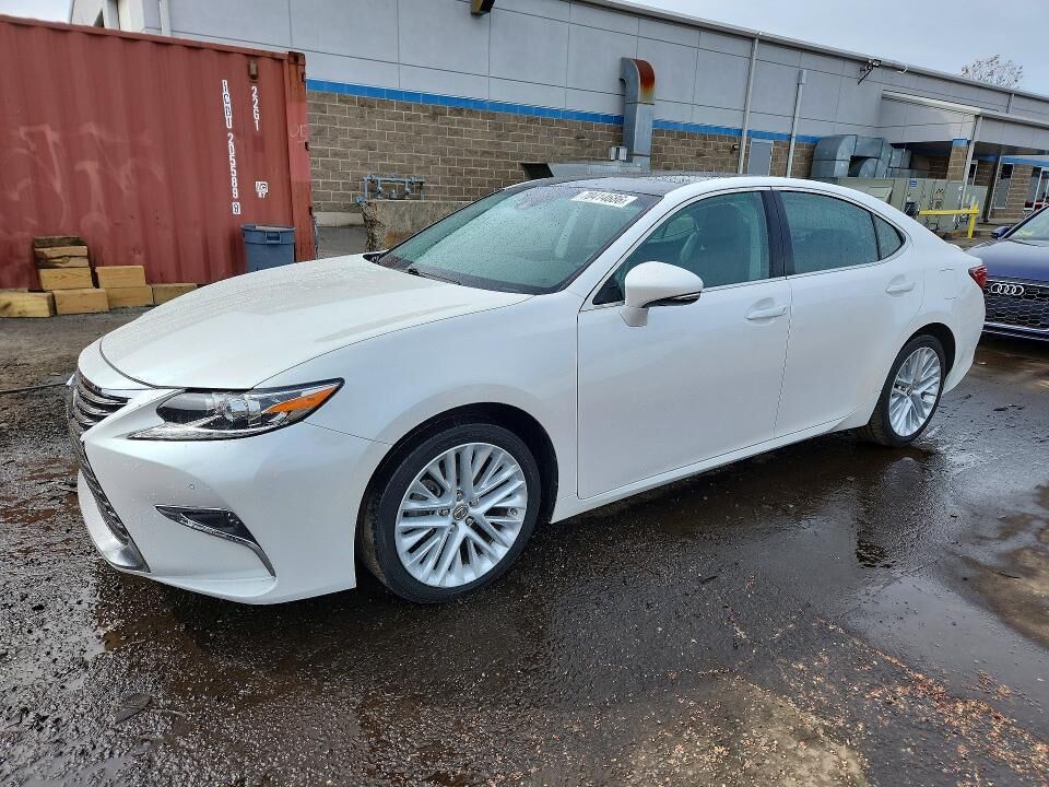 2018 LEXUS ES