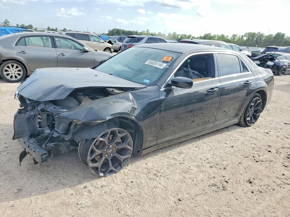 2017 CHRYSLER 300