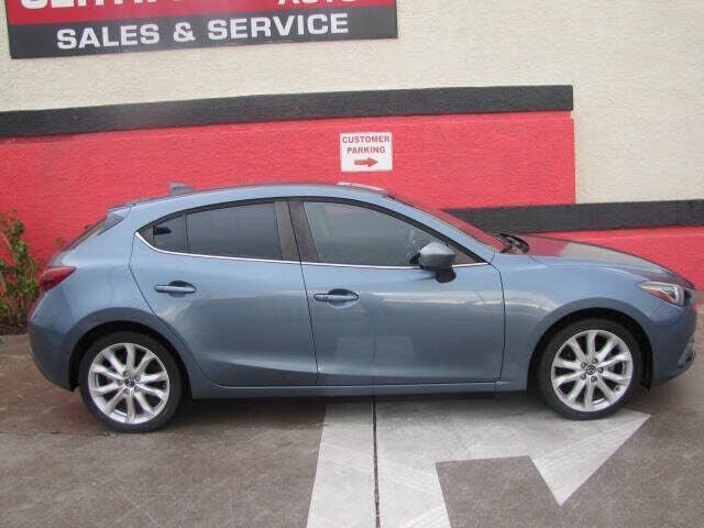 2015 MAZDA Mazda3