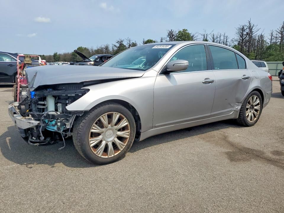 2011 HYUNDAI Genesis