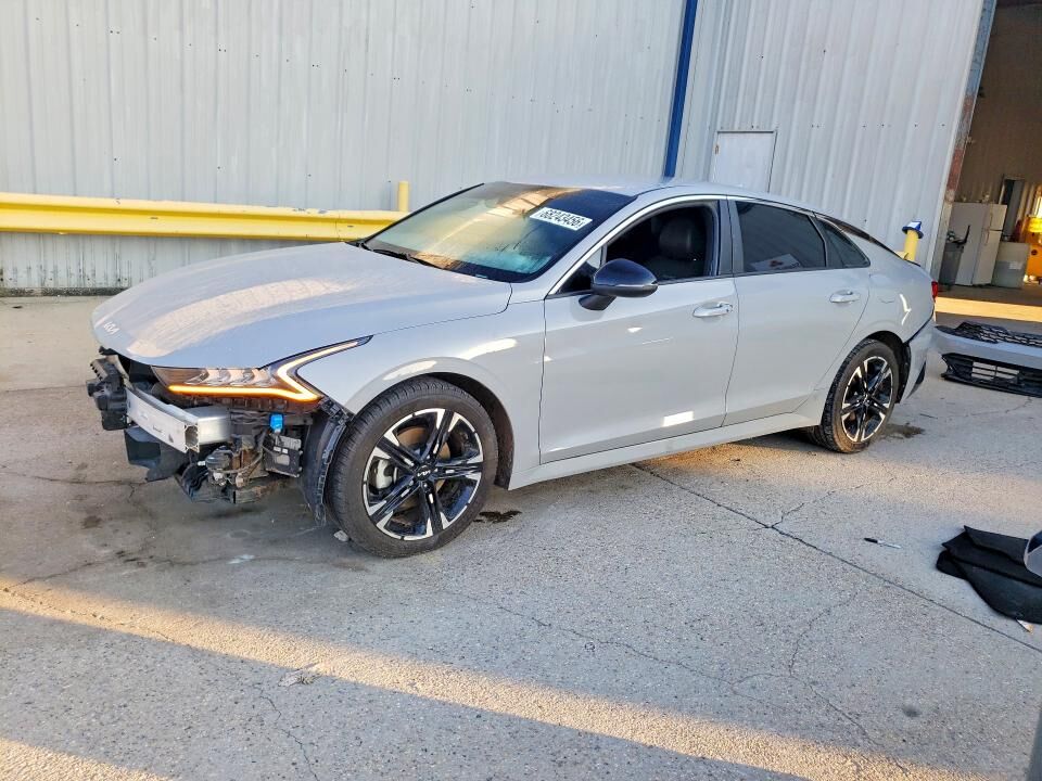 2022 KIA K5