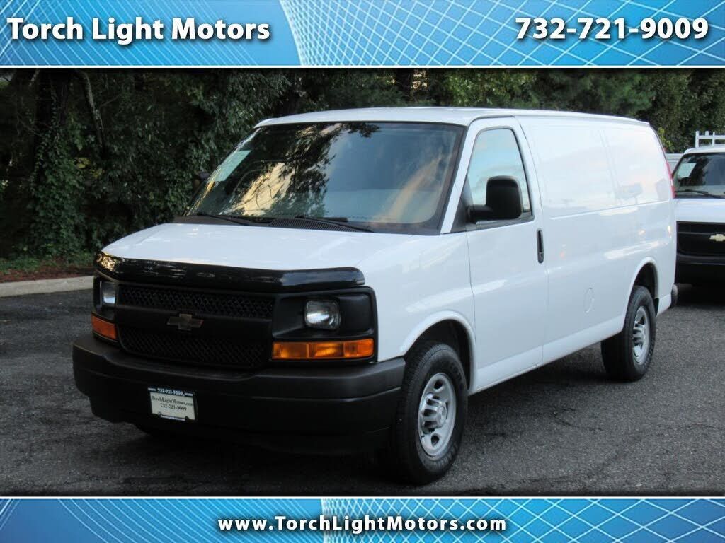 2017 CHEVROLET Express