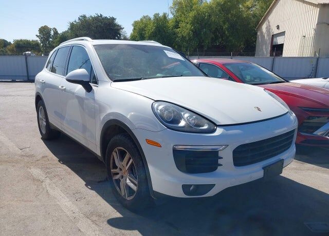 2016 PORSCHE Cayenne