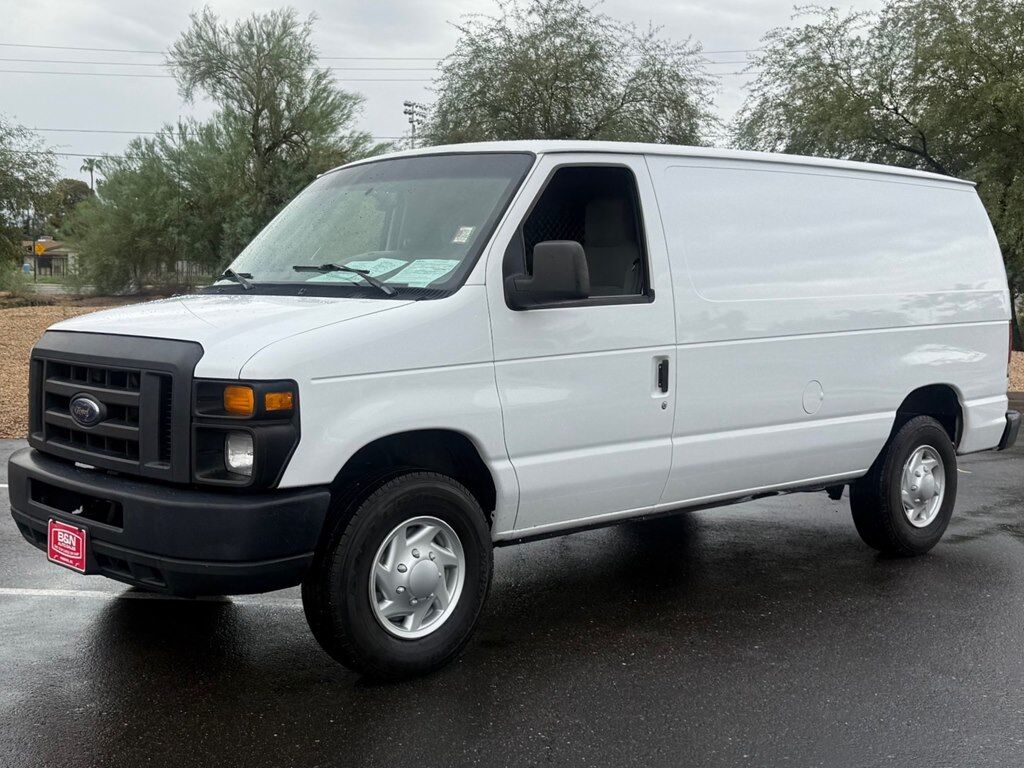 2013 FORD E-350