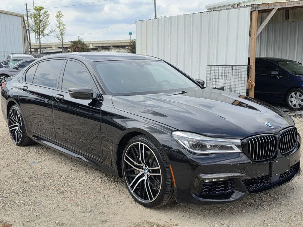 2018 BMW 750i