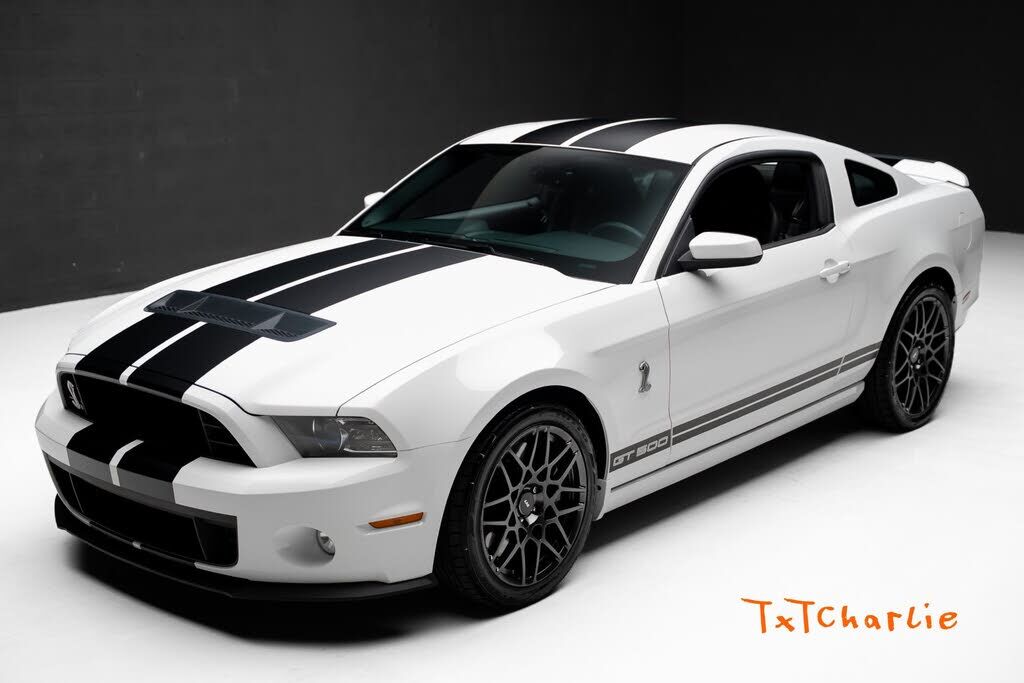 2013 FORD Mustang