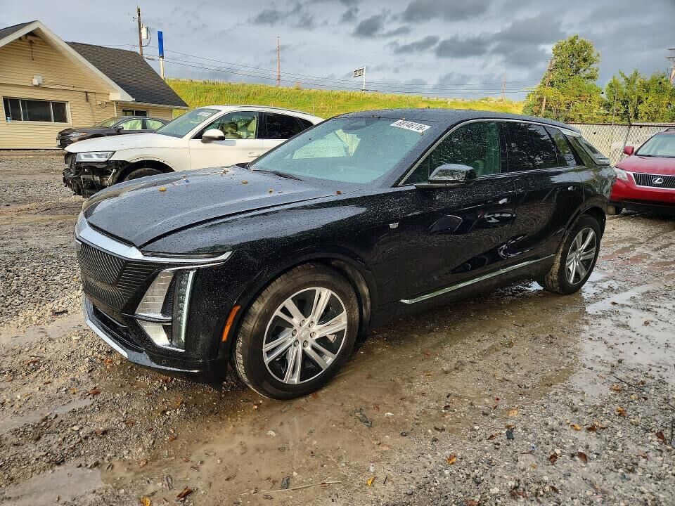 2024 CADILLAC Lyriq