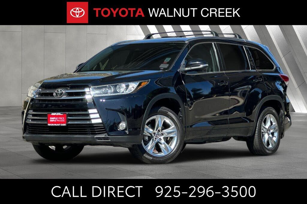 2017 TOYOTA Highlander