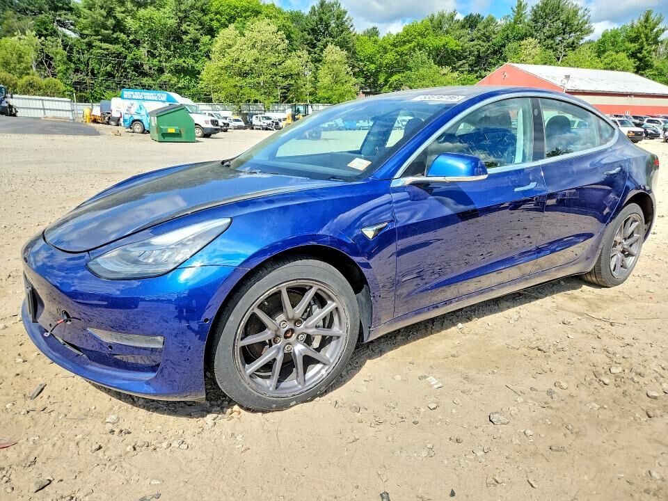 2018 TESLA Model 3