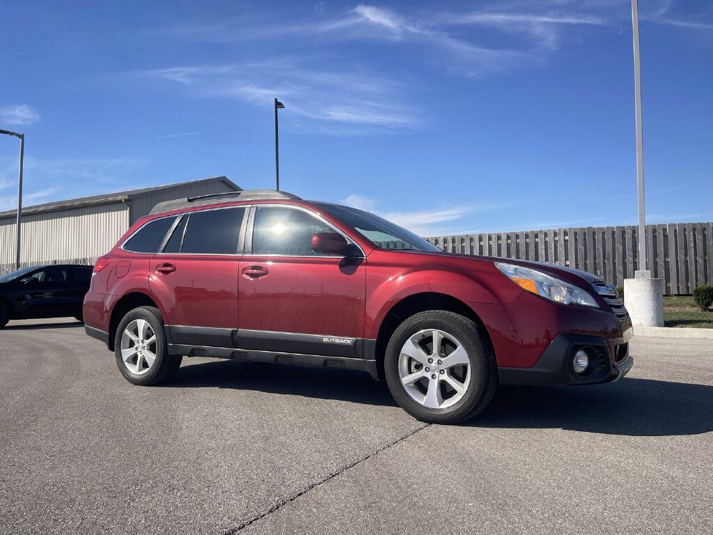 2014 SUBARU Outback