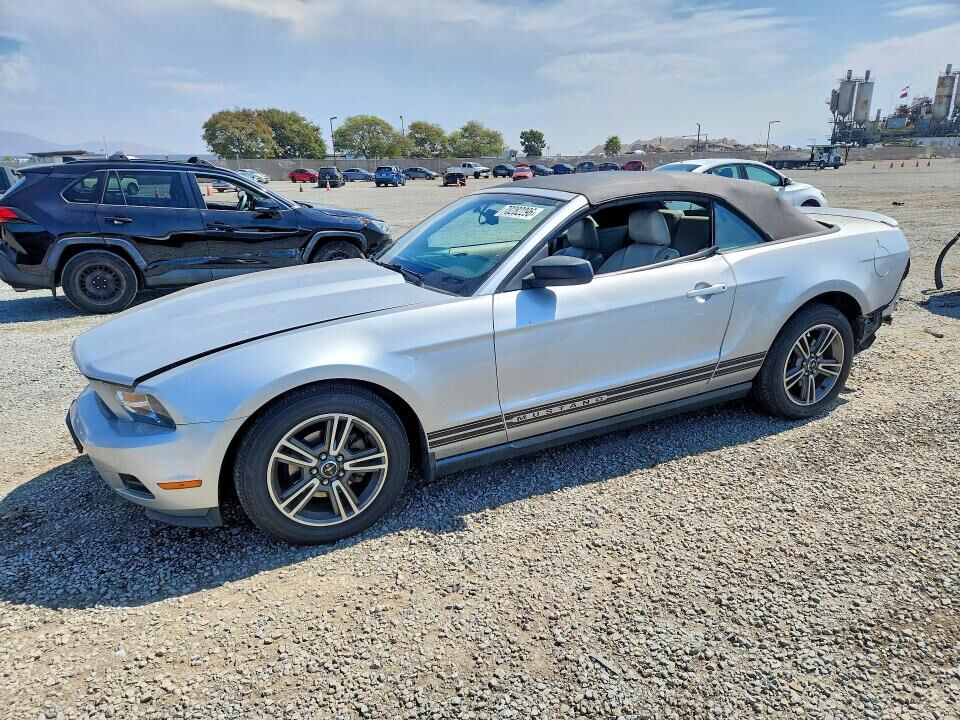 2010 FORD Mustang